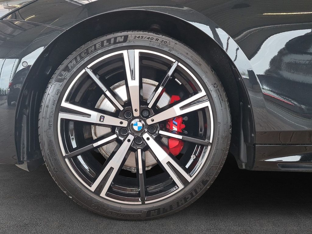 BMW 520 2025 г. Чёрный, пробег 39950 км