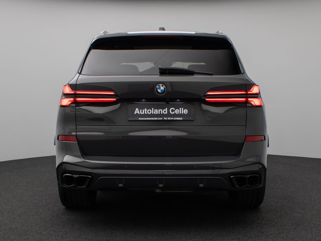 BMW X5 M60 2023 г. Серый, пробег 29107 км