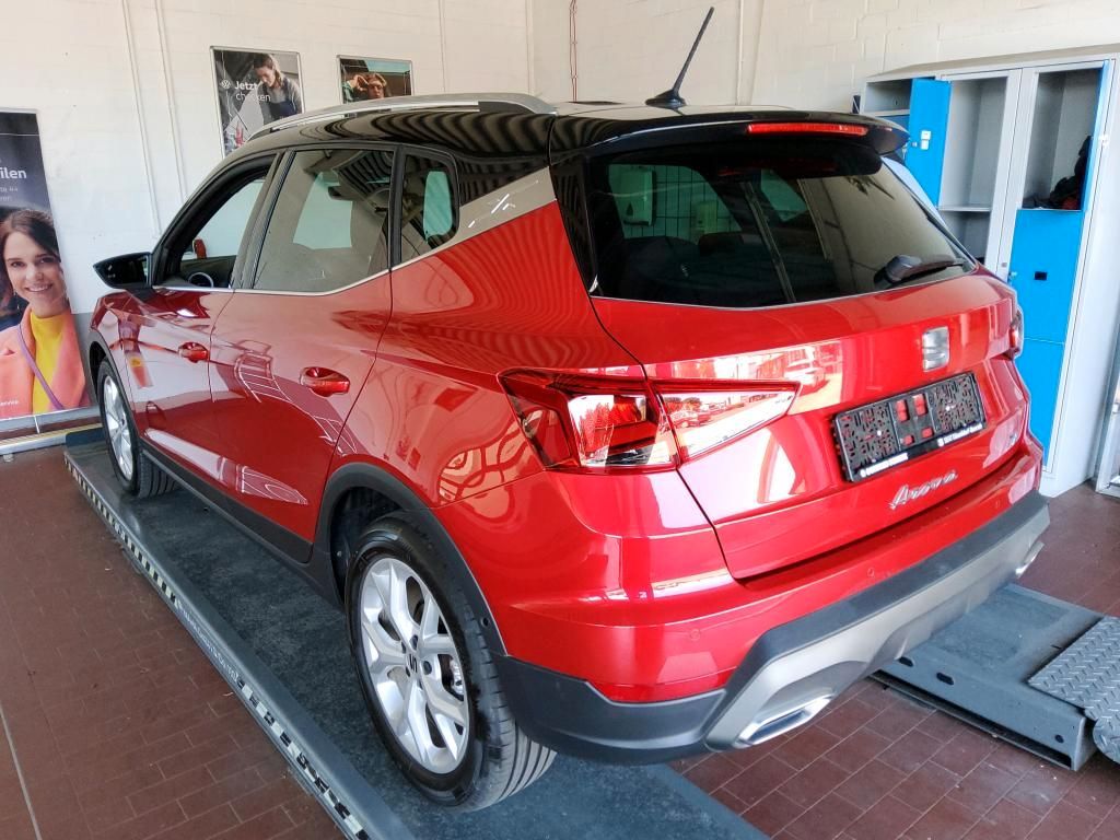 SEAT Arona 2023 г. Красный, пробег 31880 км
