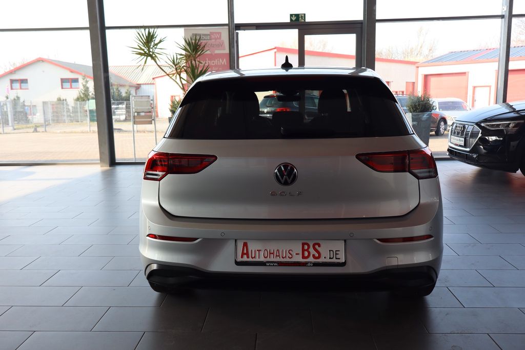 Volkswagen Golf 2024 г. Серебристый, пробег 41115 км