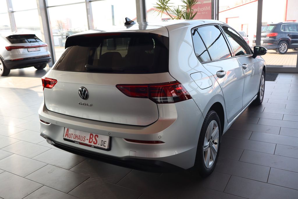 Volkswagen Golf 2024 г. Серебристый, пробег 41115 км