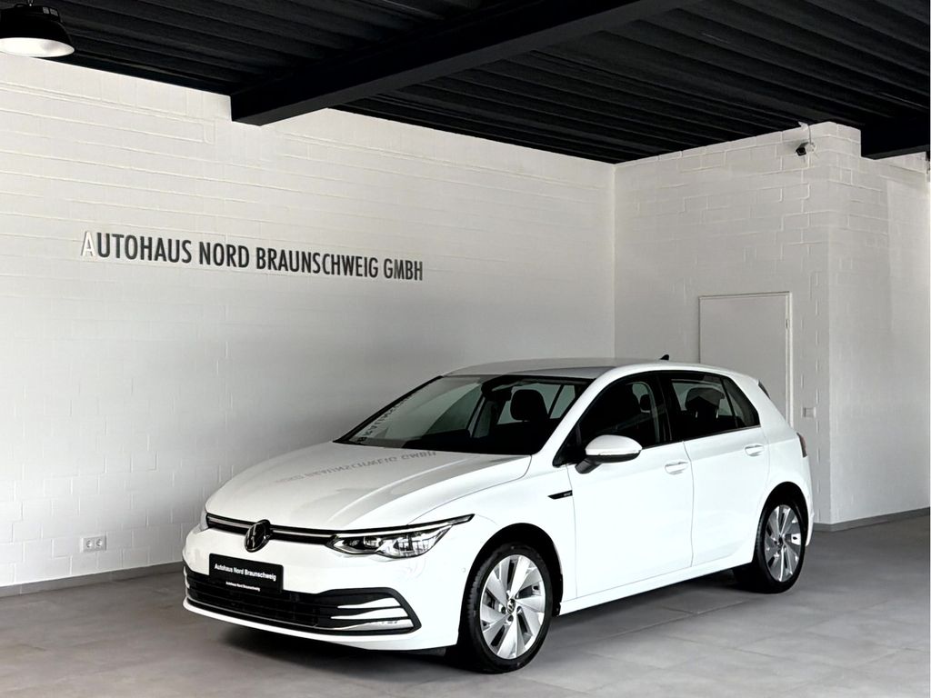Volkswagen Golf 2022 г. Белый, пробег 47056 км