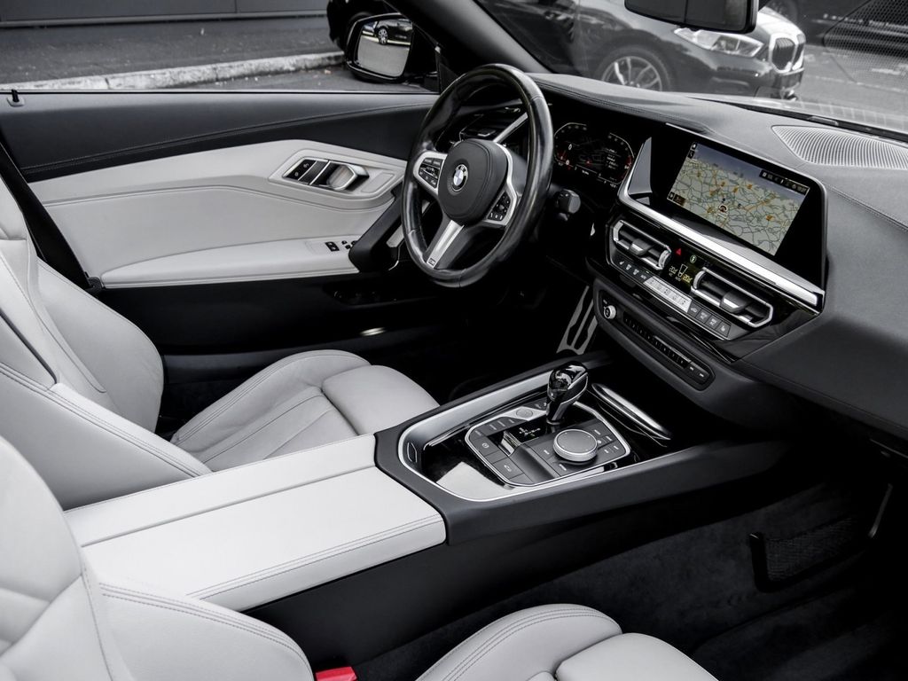 BMW Z4 2022 г. Серый, пробег 21945 км