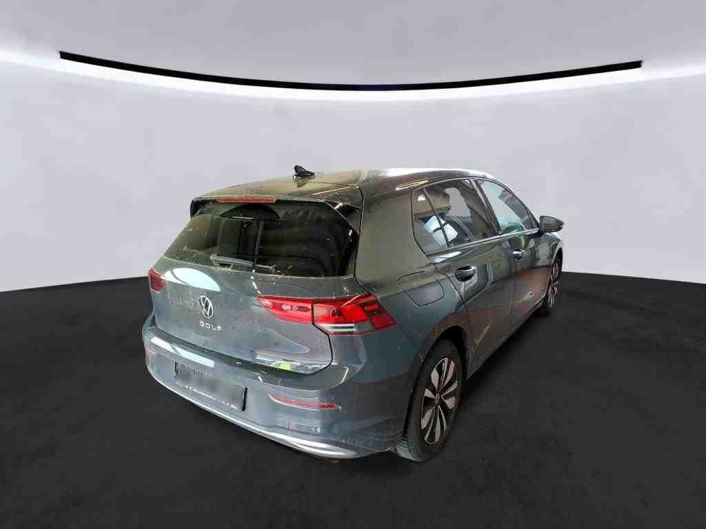 Volkswagen Golf 2024 г. Серый, пробег 31120 км