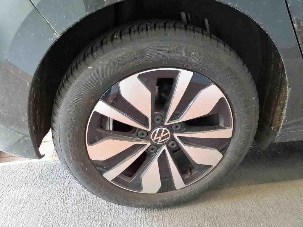 Volkswagen Golf 2024 г. Серый, пробег 31120 км