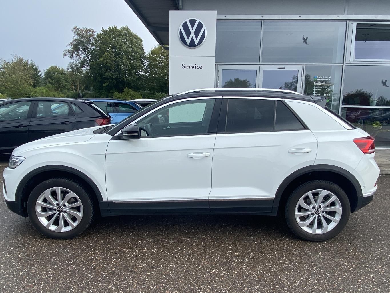 Volkswagen T-Roc 2023 г. Белый, пробег 35411 км