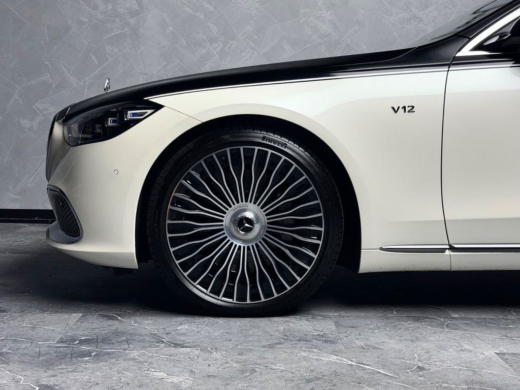 Mercedes-Benz S 680 2022 г. Белый, пробег 44990 км