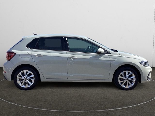 Volkswagen Polo 2023 г. Серый, пробег 57618 км