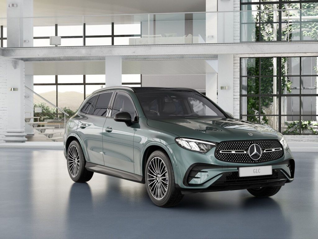 Mercedes-Benz GLC 200 2025 г. Серебристый, пробег 25000 км