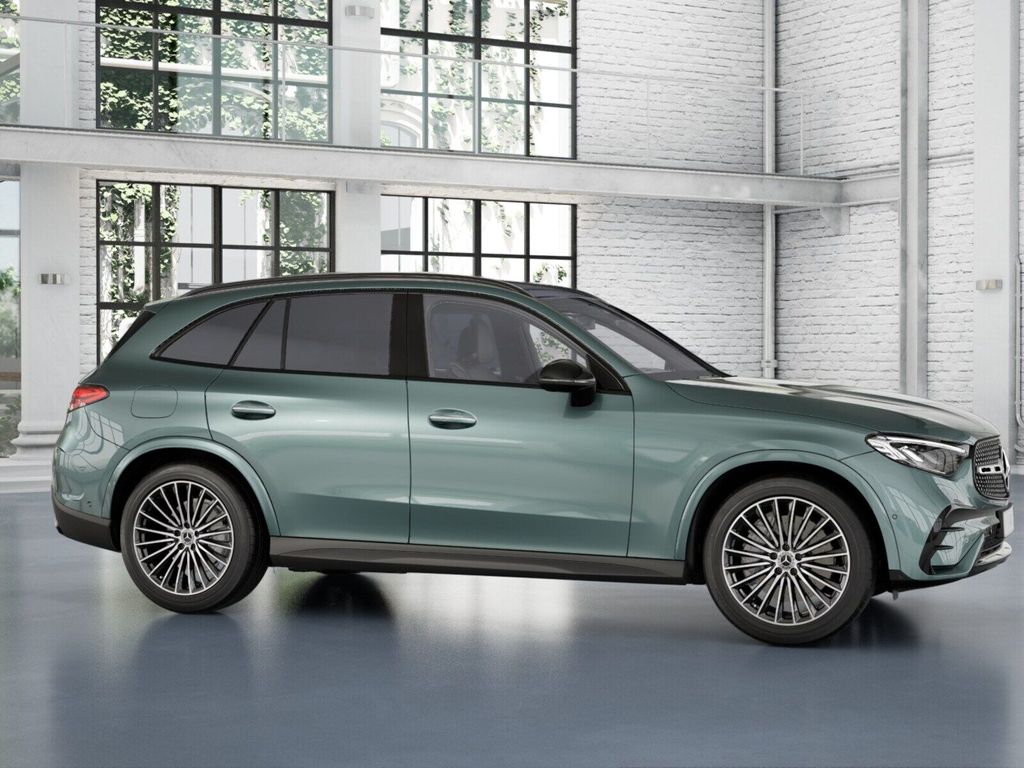 Mercedes-Benz GLC 200 2025 г. Серебристый, пробег 25000 км