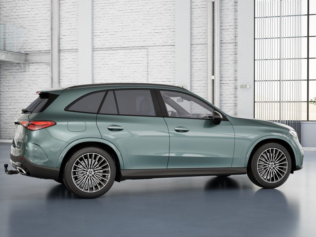 Mercedes-Benz GLC 200 2025 г. Серебристый, пробег 25000 км