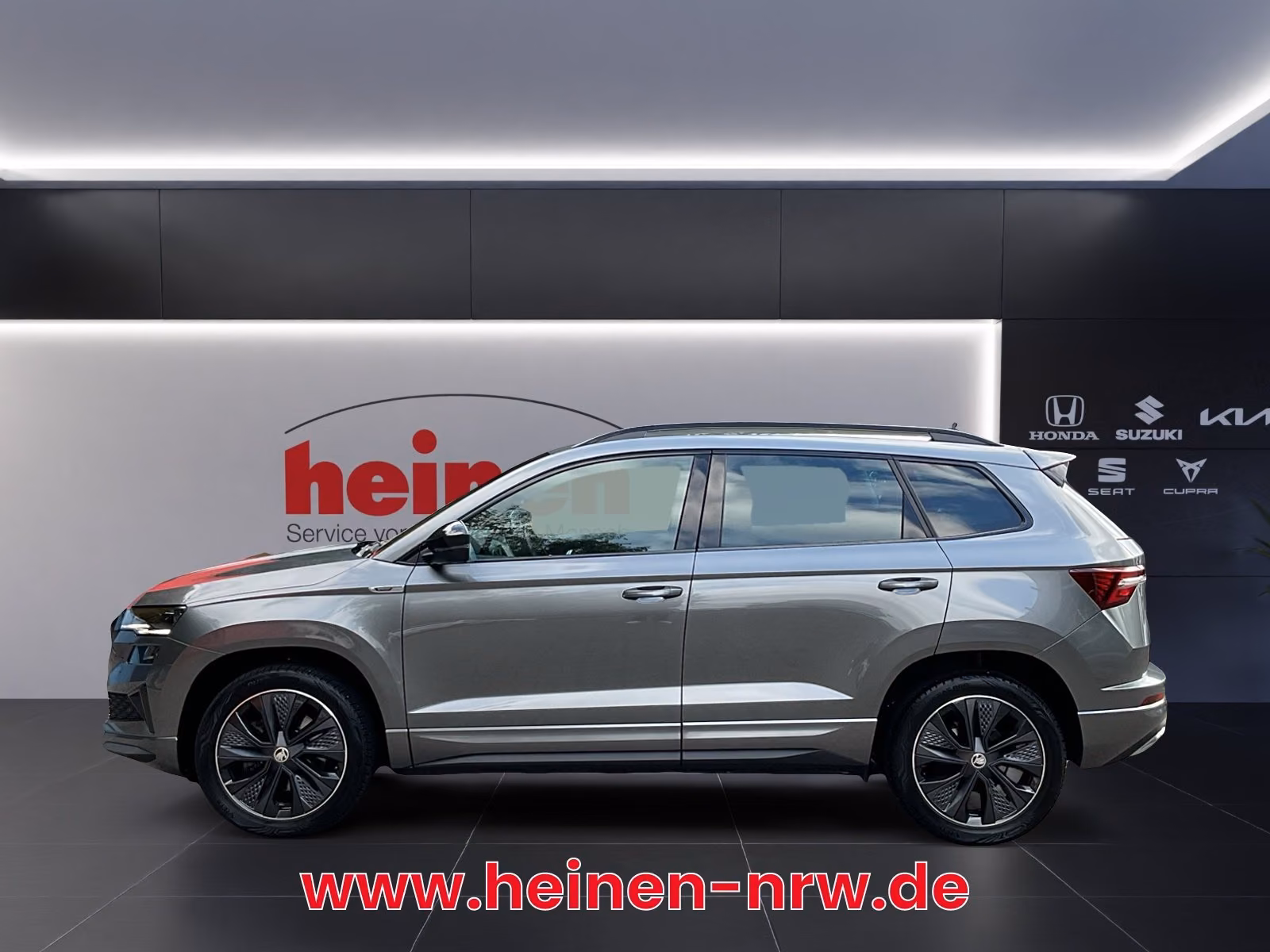 Skoda Karoq 2023 г. Серый, пробег 28597 км
