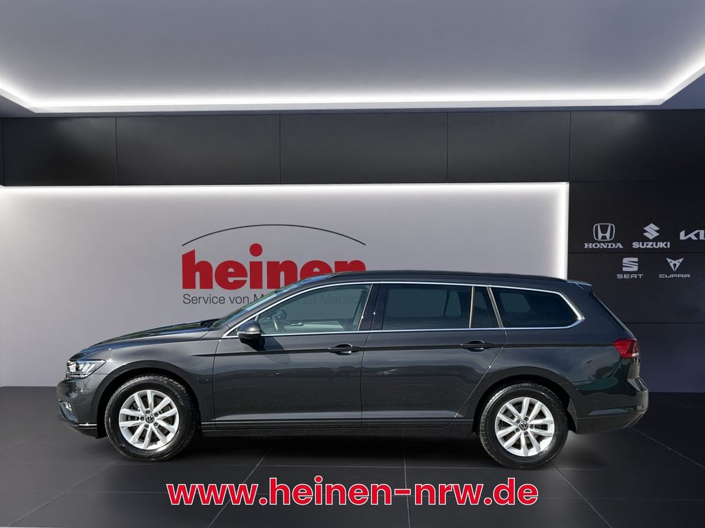 Volkswagen PASSAT VARIANT 2023 г. Серый, пробег 23090 км