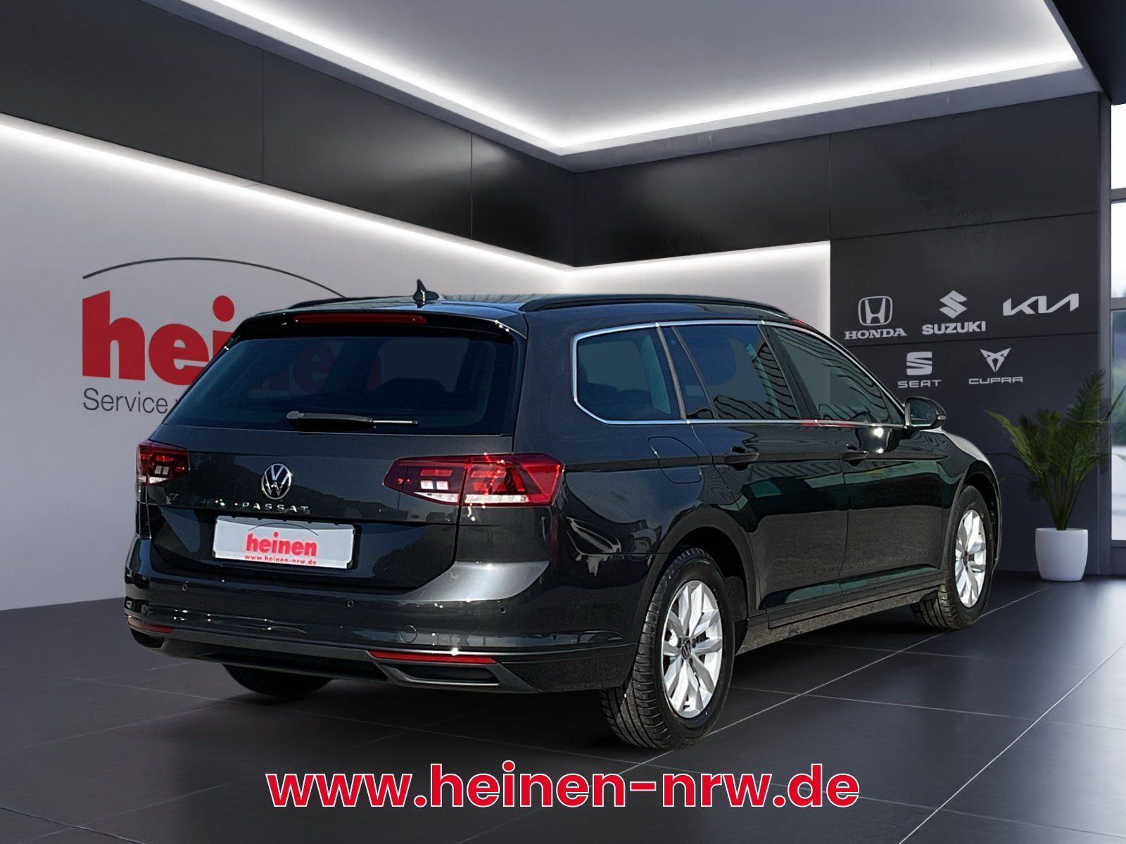 Volkswagen PASSAT VARIANT 2023 г. Серый, пробег 23090 км