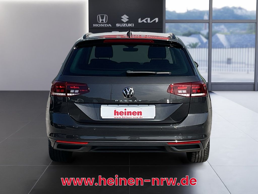 Volkswagen PASSAT VARIANT 2023 г. Серый, пробег 23090 км