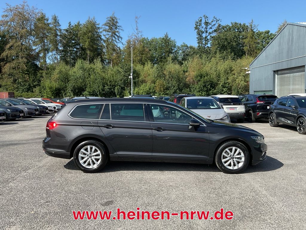 Volkswagen PASSAT VARIANT 2023 г. Серый, пробег 23090 км