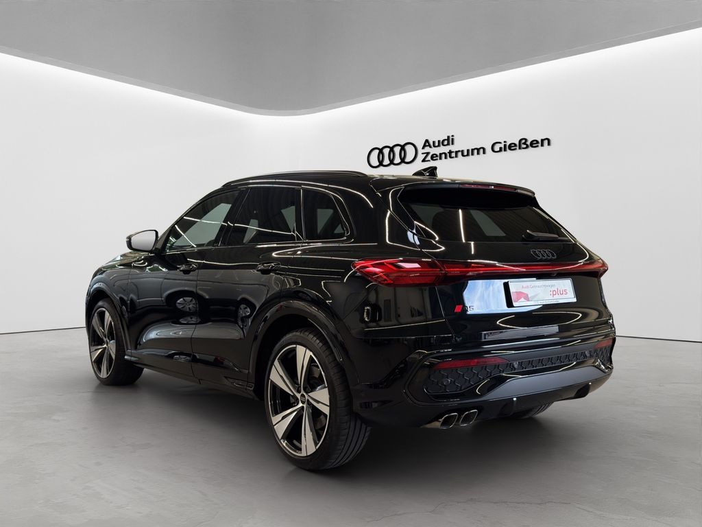 Audi Q5 2025 г. Чёрный, пробег 43350 км