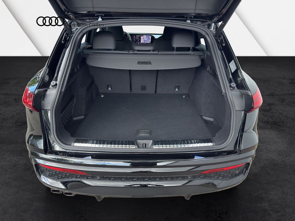Audi Q5 2025 г. Чёрный, пробег 43350 км