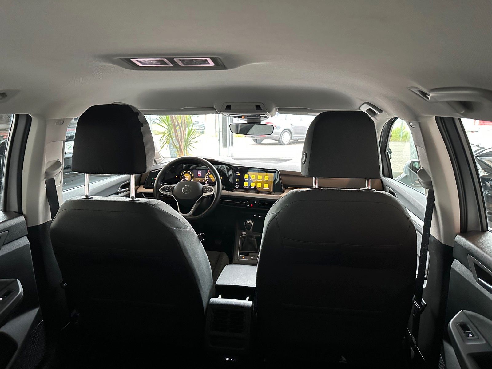 Volkswagen Golf 2024 г. Серебристый, пробег 46466 км