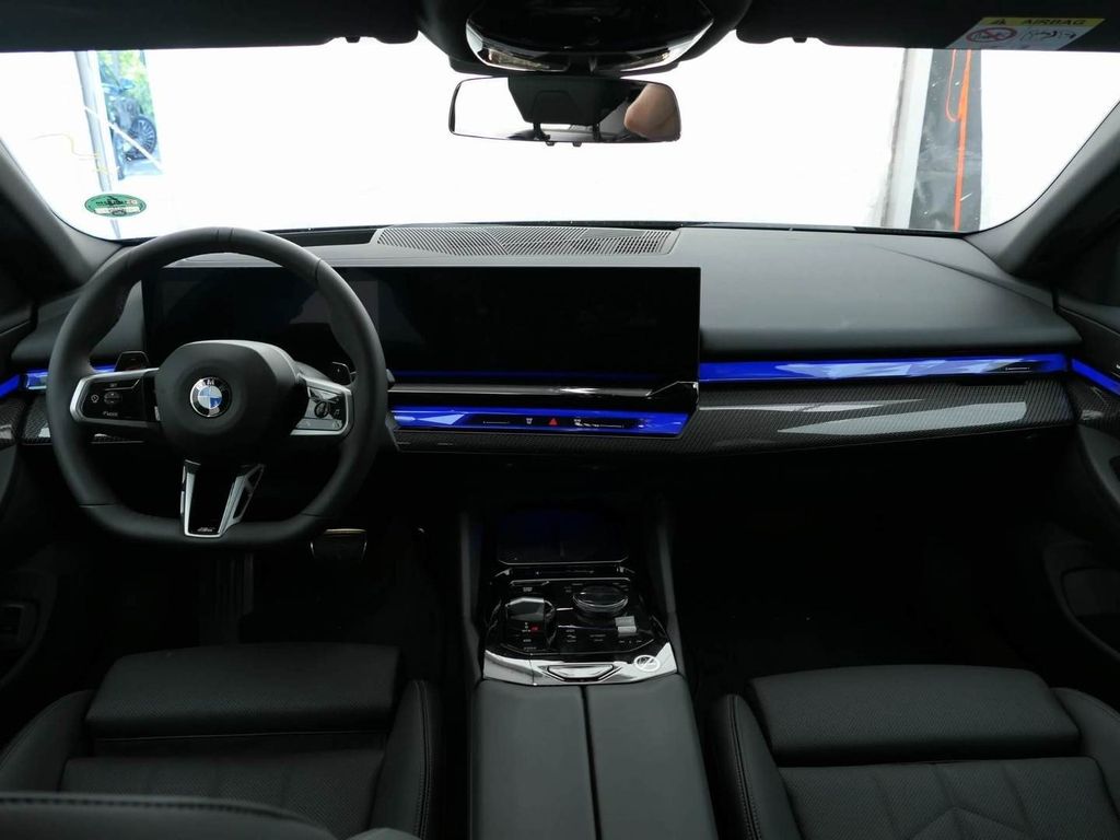 BMW 520 2026 г. Серый, пробег 9500 км