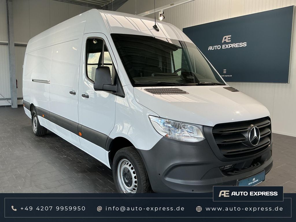 Mercedes-Benz SPRINTER 2025 г. Белый, пробег 33352 км