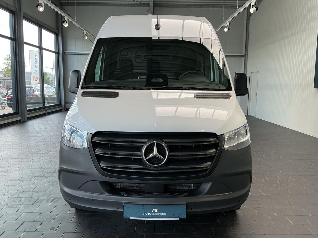 Mercedes-Benz SPRINTER 2025 г. Белый, пробег 33352 км