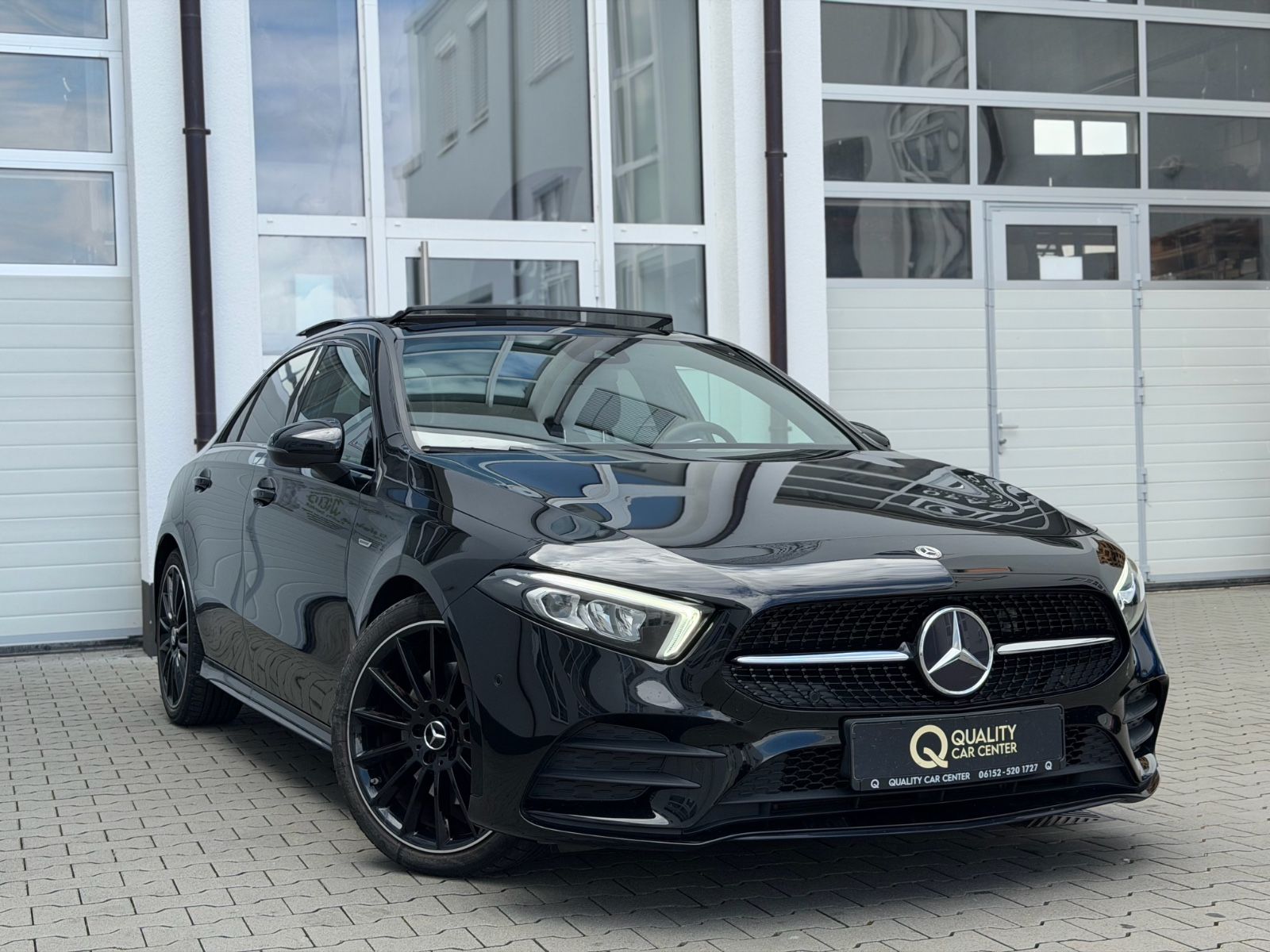 Mercedes-Benz A 250 2022 г. Чёрный, пробег 45000 км