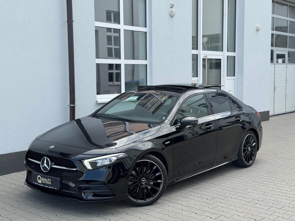 Mercedes-Benz A 250 2022 г. Чёрный, пробег 45000 км