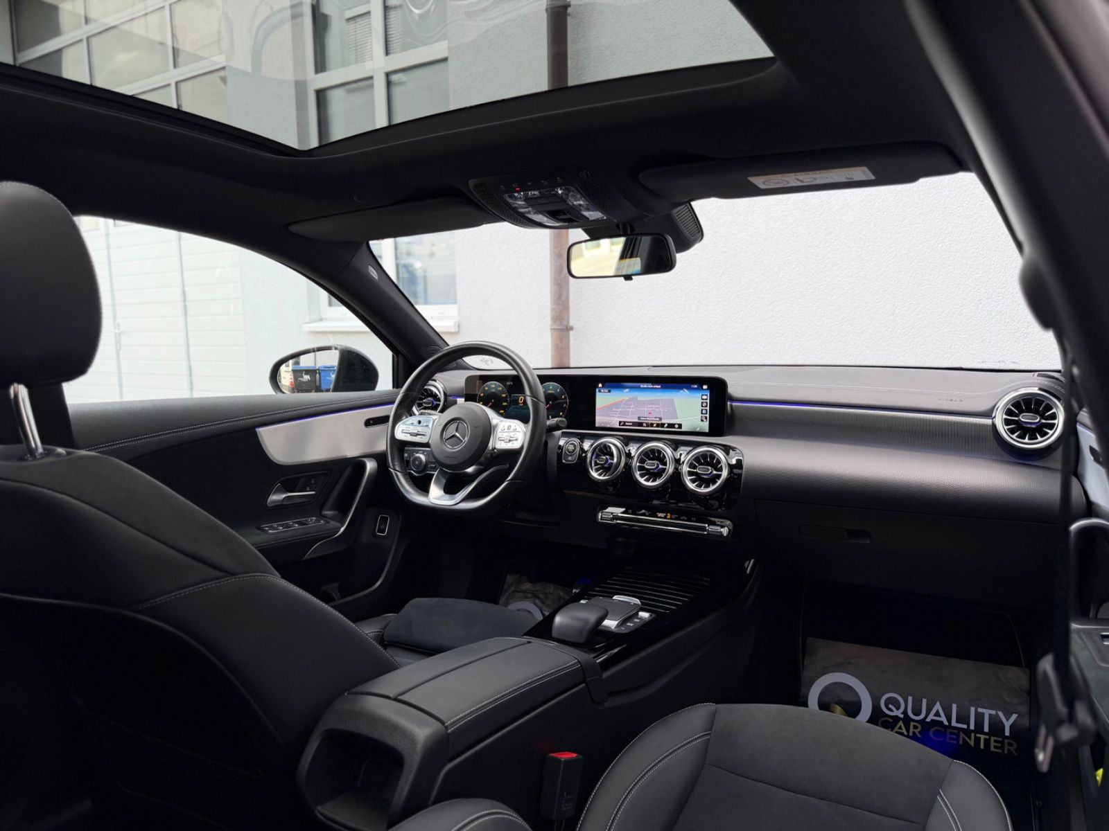 Mercedes-Benz A 250 2022 г. Чёрный, пробег 45000 км