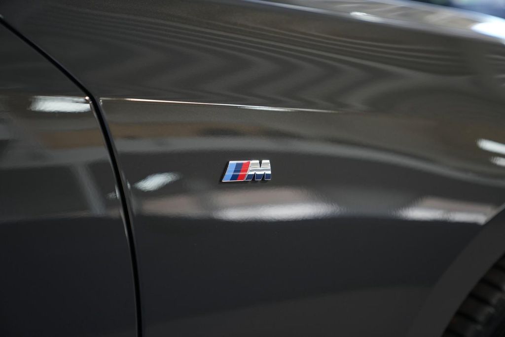 BMW 330 2023 г. Серый, пробег 33740 км