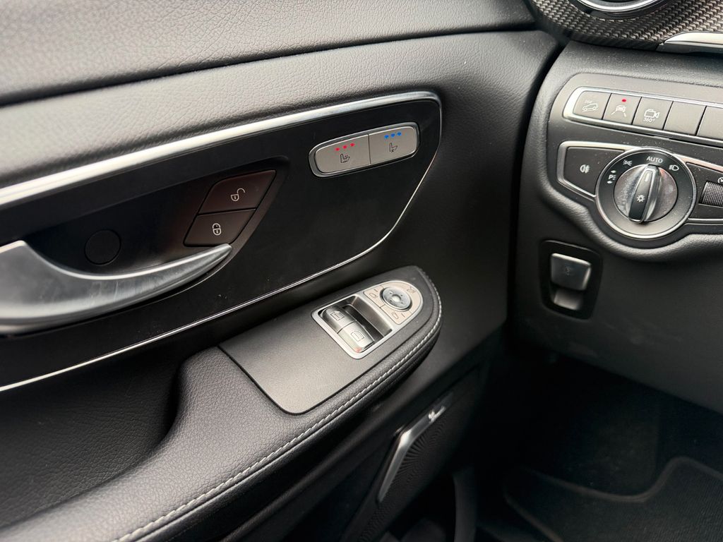 Mercedes-Benz V 300 2022 г. Серый, пробег 20600 км