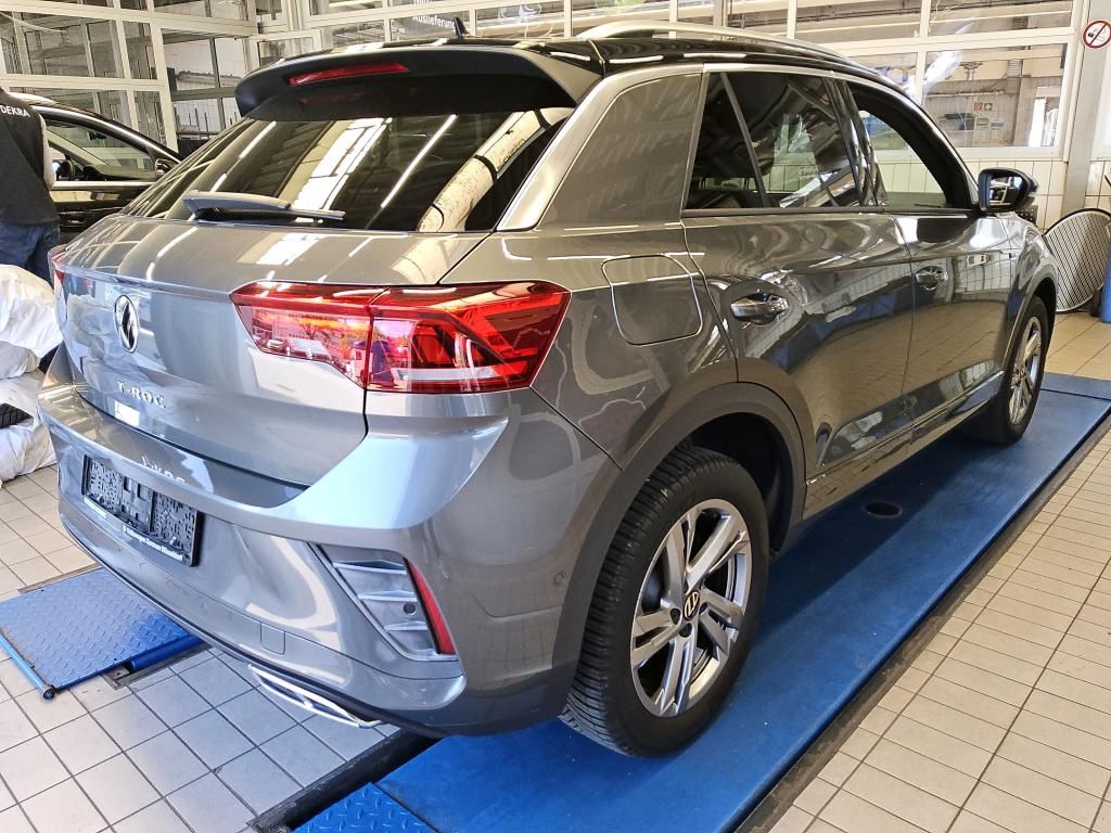 Volkswagen T-Roc 2023 г. Серый, пробег 51000 км