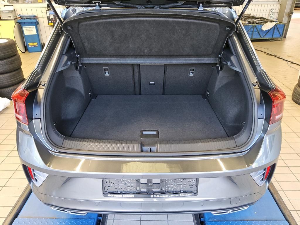Volkswagen T-Roc 2023 г. Серый, пробег 51000 км