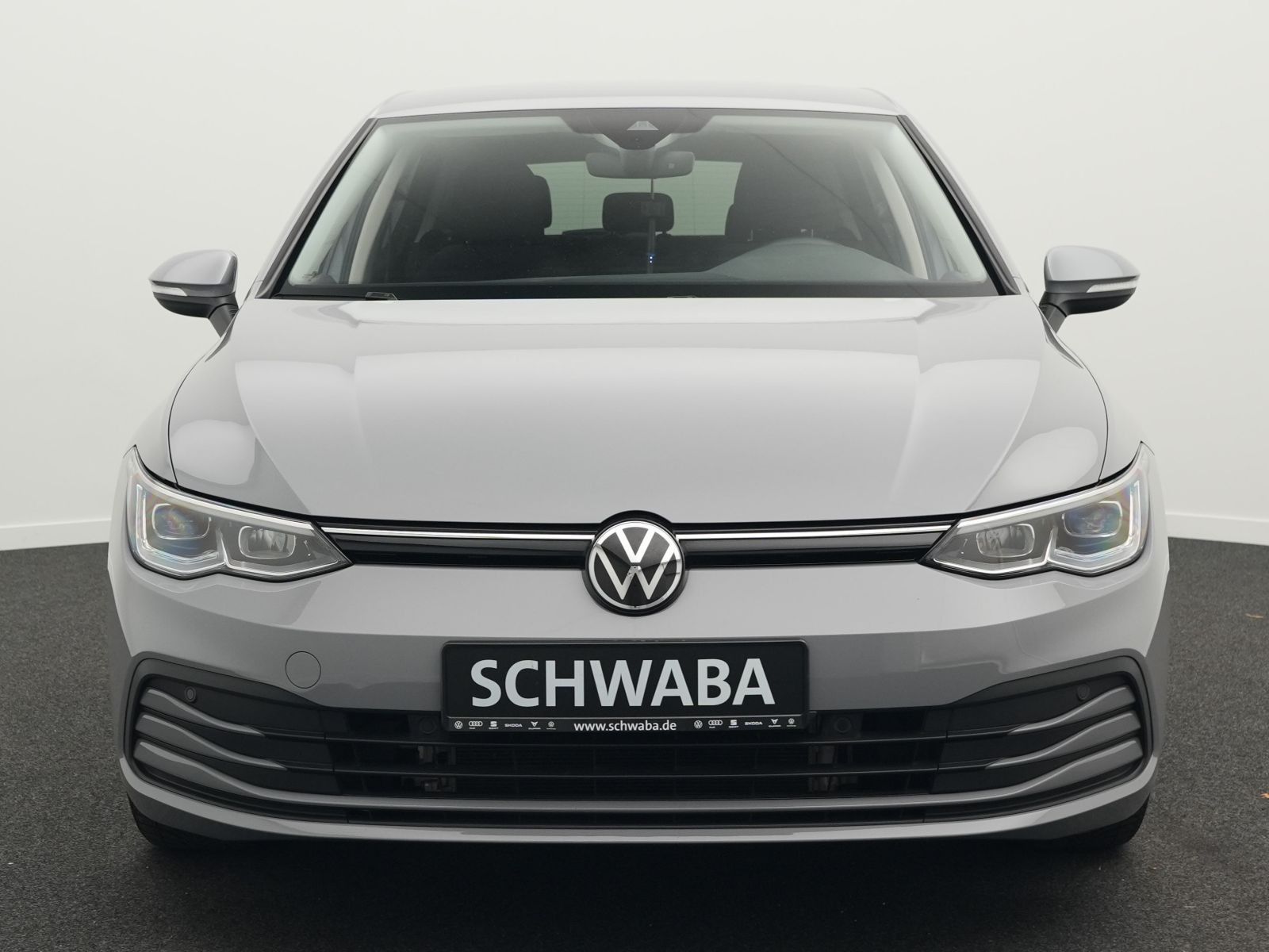 Volkswagen Golf 2023 г. Серый, пробег 46200 км