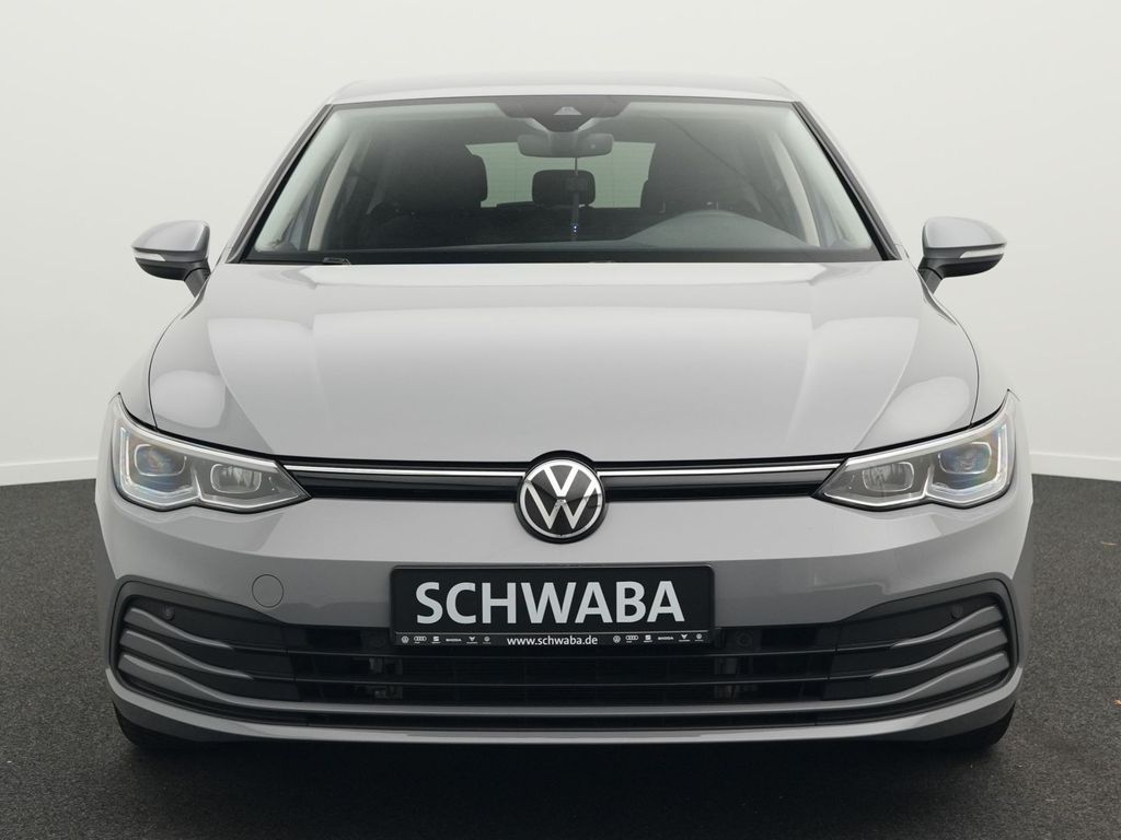 Volkswagen Golf 2023 г. Серый, пробег 46200 км