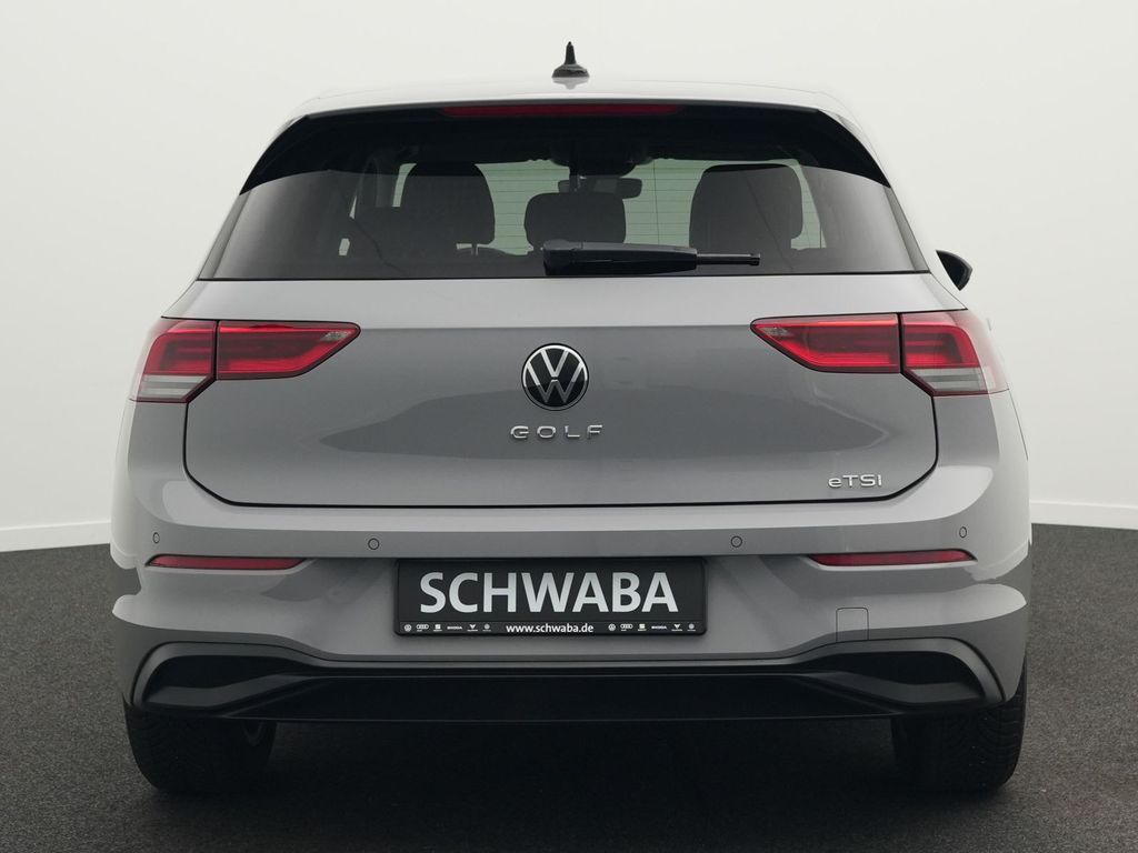 Volkswagen Golf 2023 г. Серый, пробег 46200 км