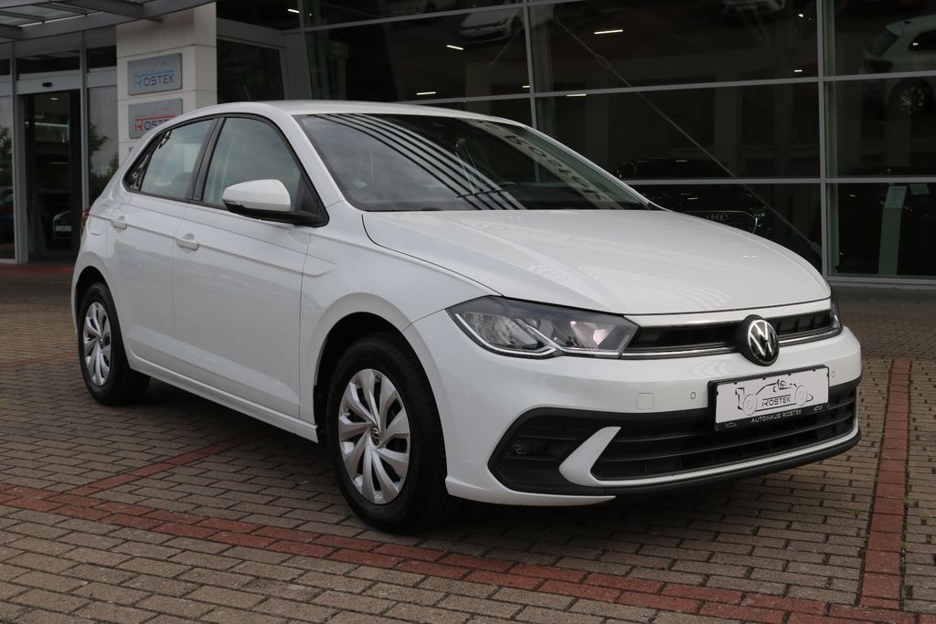 Volkswagen Polo 2023 г. Белый, пробег 57710 км