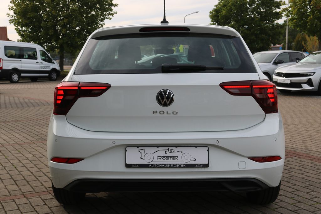 Volkswagen Polo 2023 г. Белый, пробег 57710 км