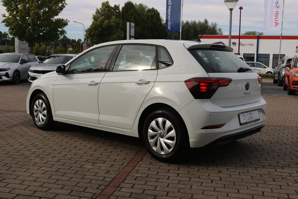 Volkswagen Polo 2023 г. Белый, пробег 57710 км