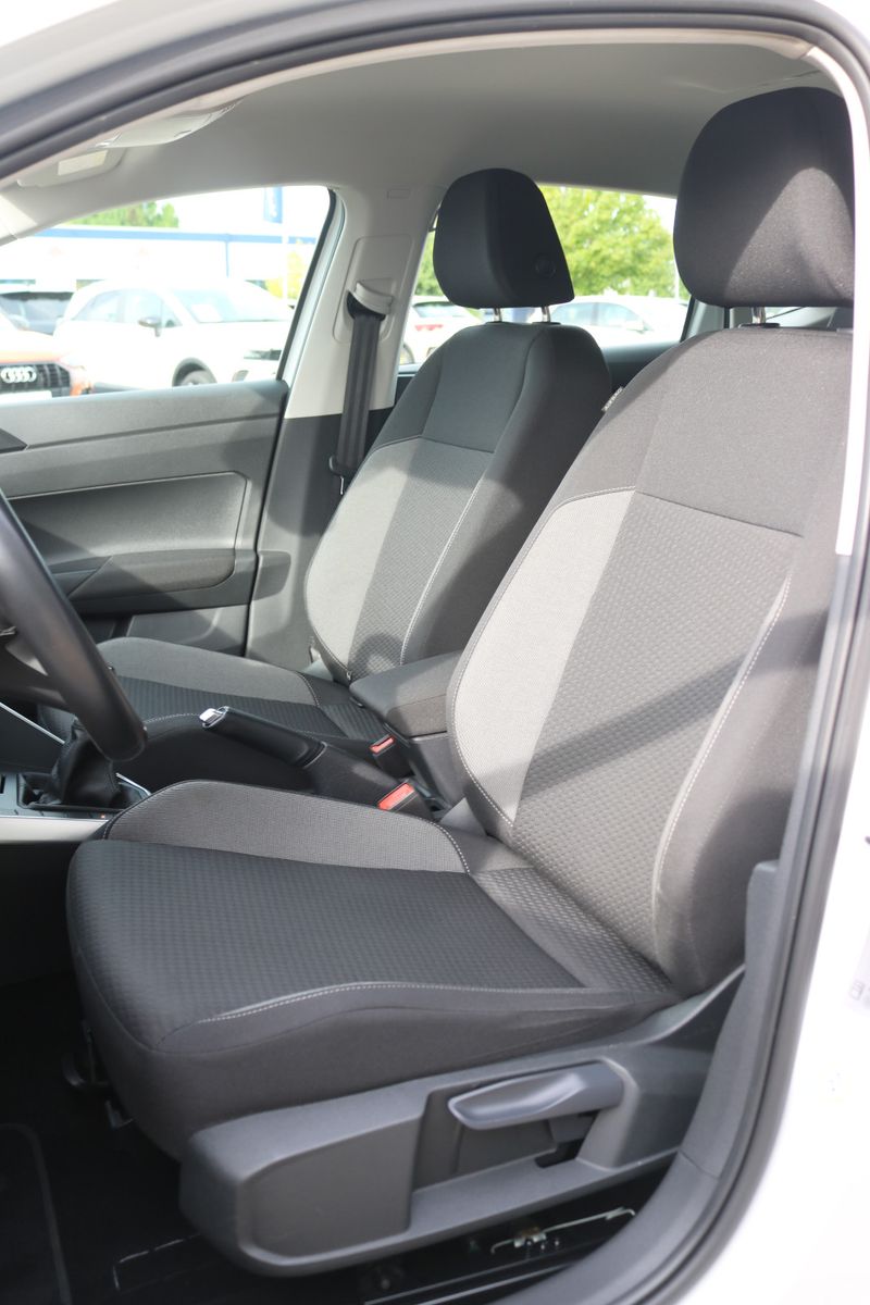 Volkswagen Polo 2023 г. Белый, пробег 57710 км