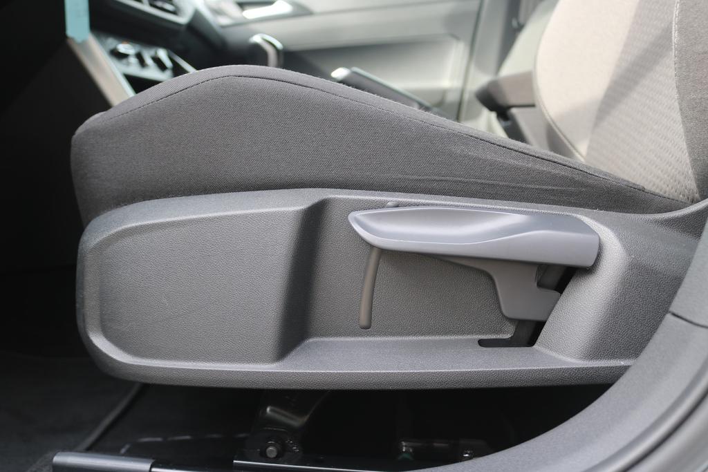 Volkswagen Polo 2023 г. Белый, пробег 57710 км