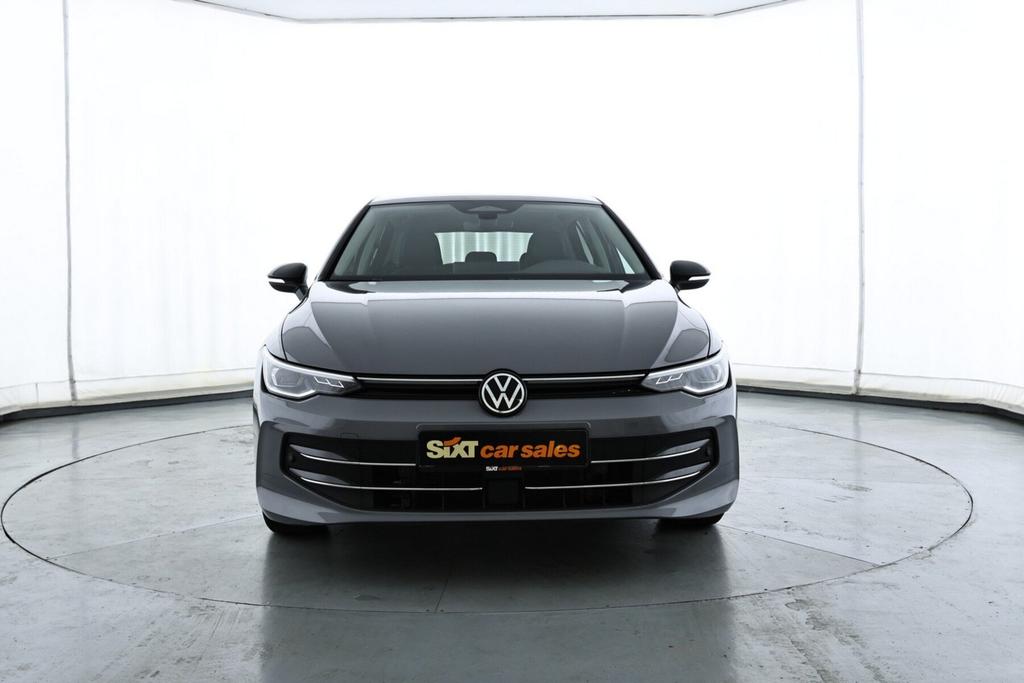 Volkswagen Golf 2025 г. Серый, пробег 32622 км