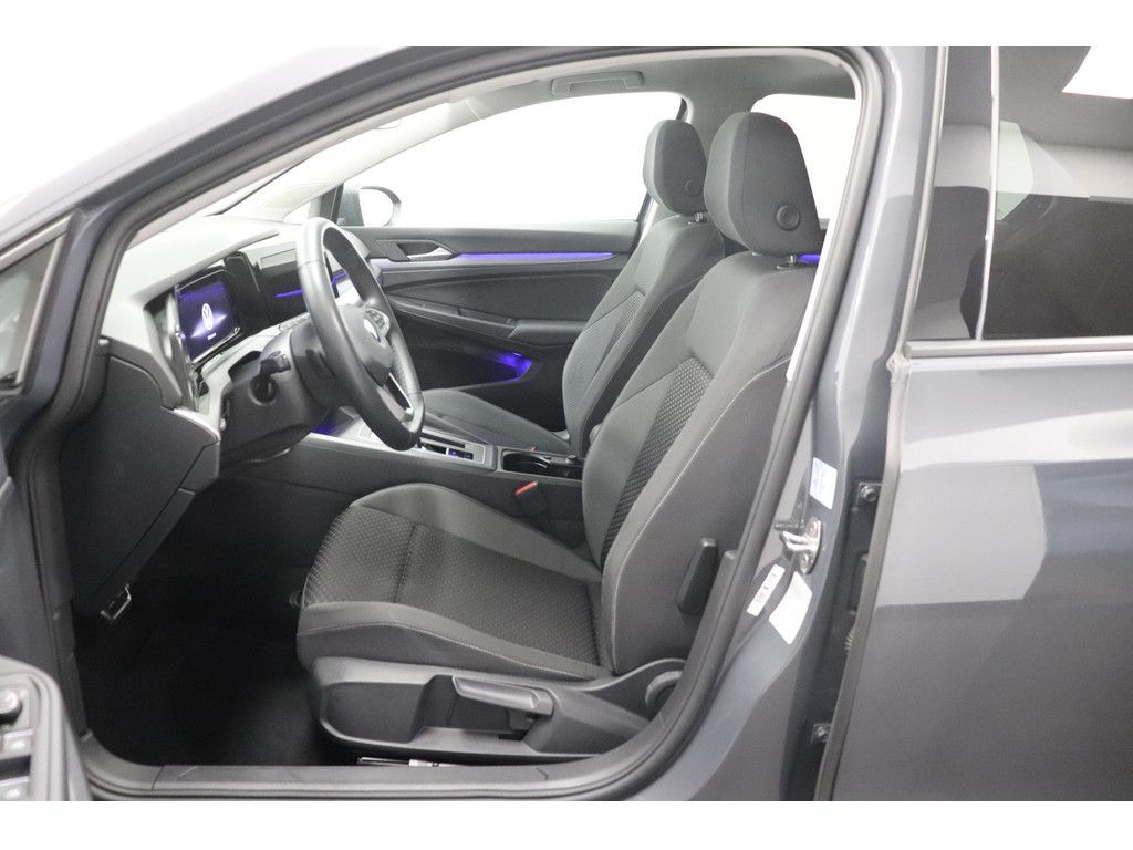 Volkswagen Golf 2022 г. Серый, пробег 51400 км