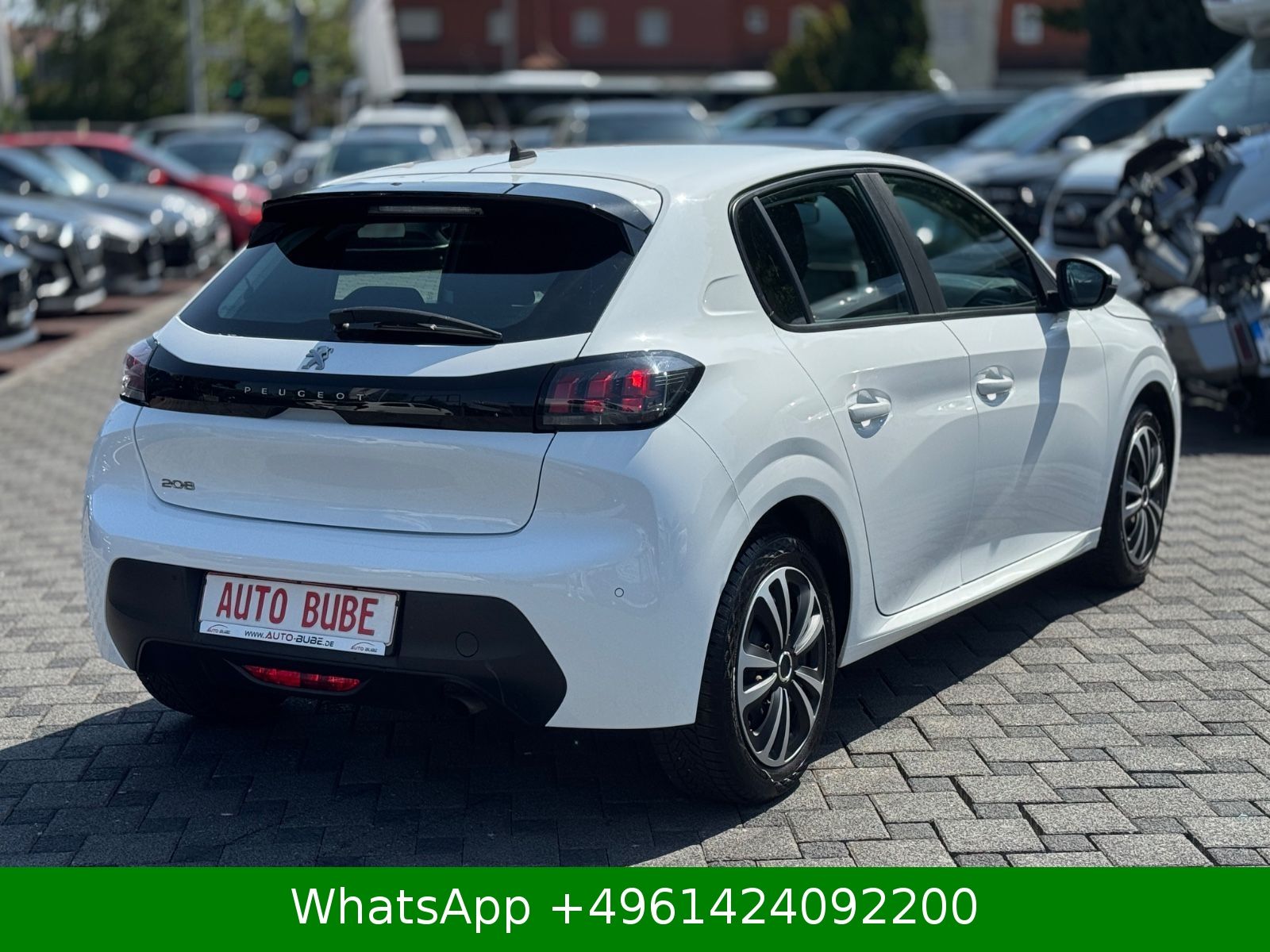 Peugeot 208 2021 г. Белый, пробег 54900 км
