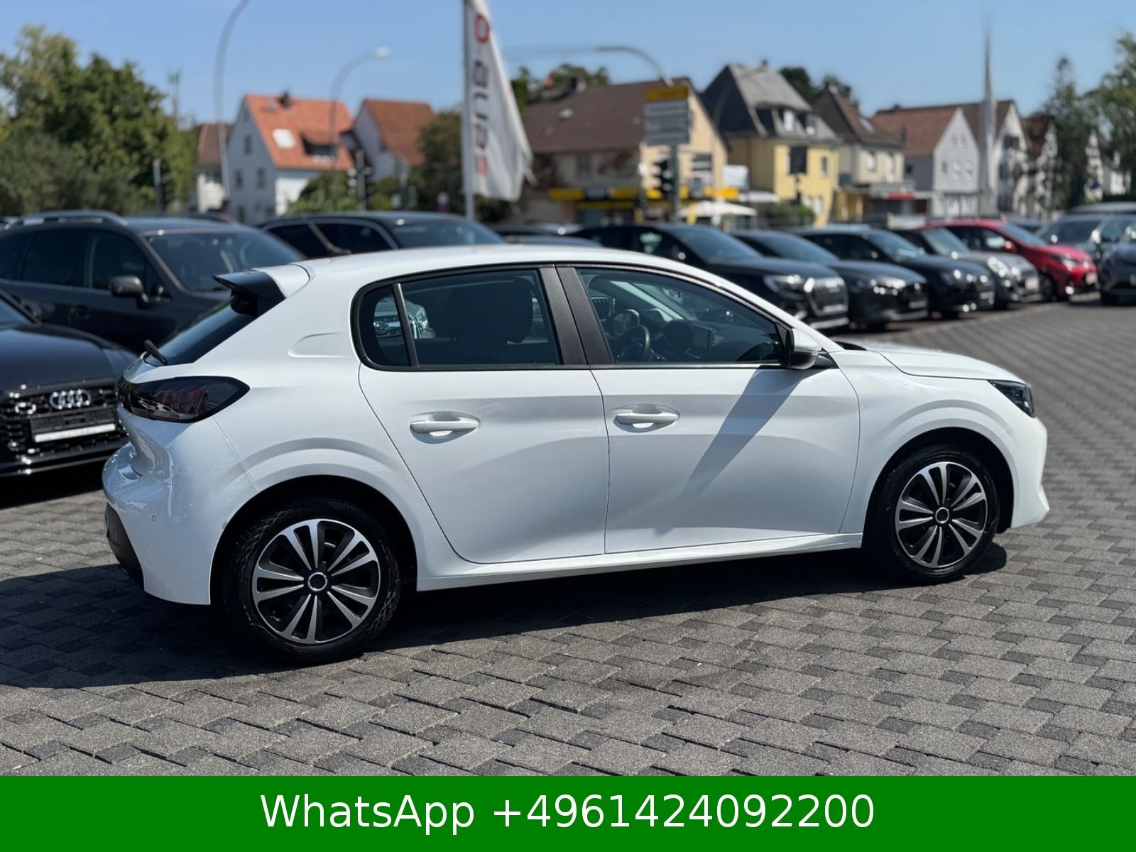 Peugeot 208 2021 г. Белый, пробег 54900 км