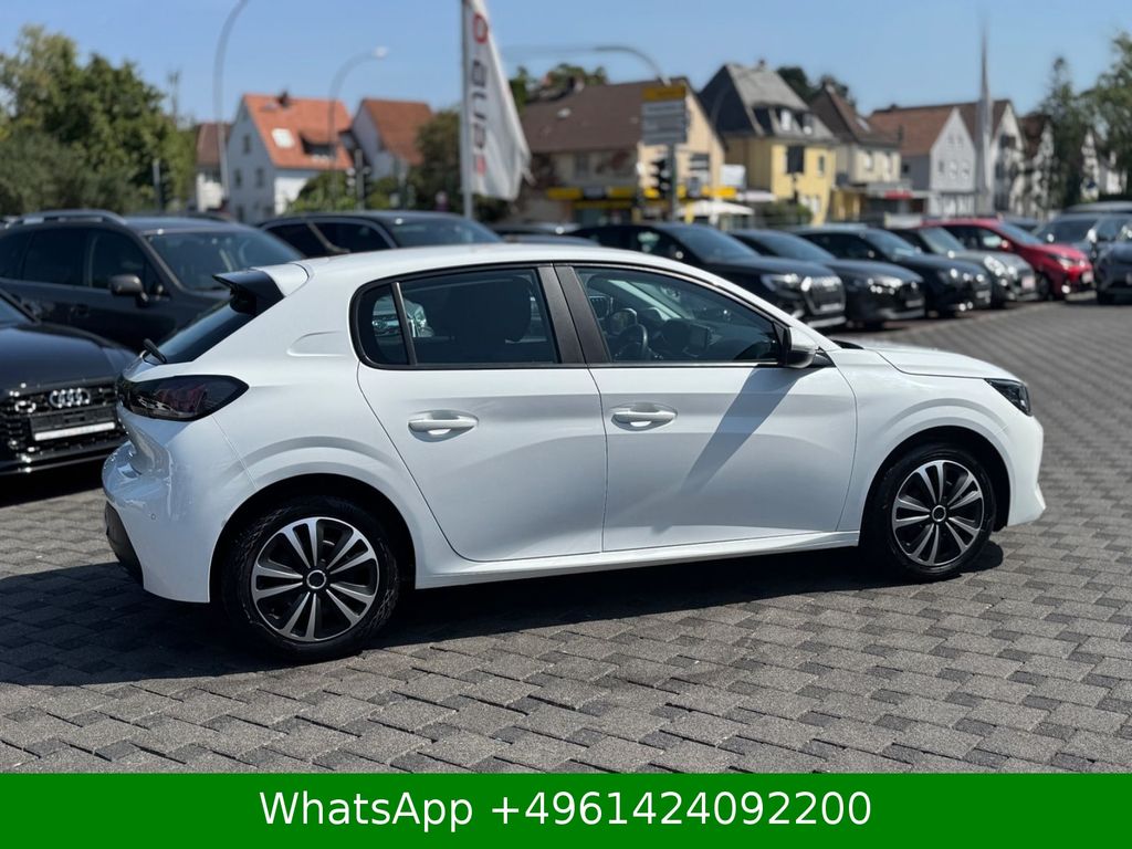 Peugeot 208 2021 г. Белый, пробег 54900 км