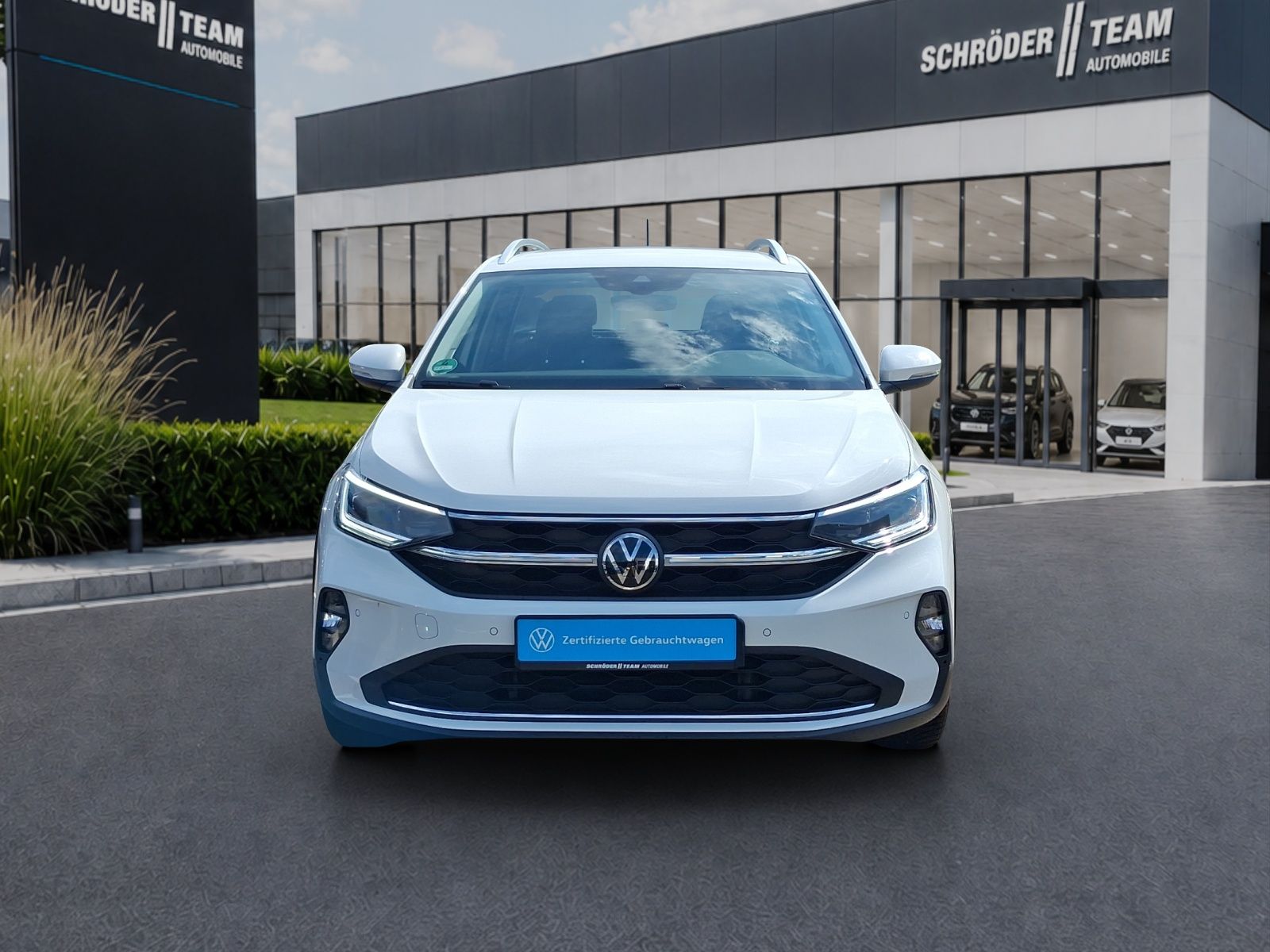 Volkswagen Taigo 2023 г. Белый, пробег 30539 км