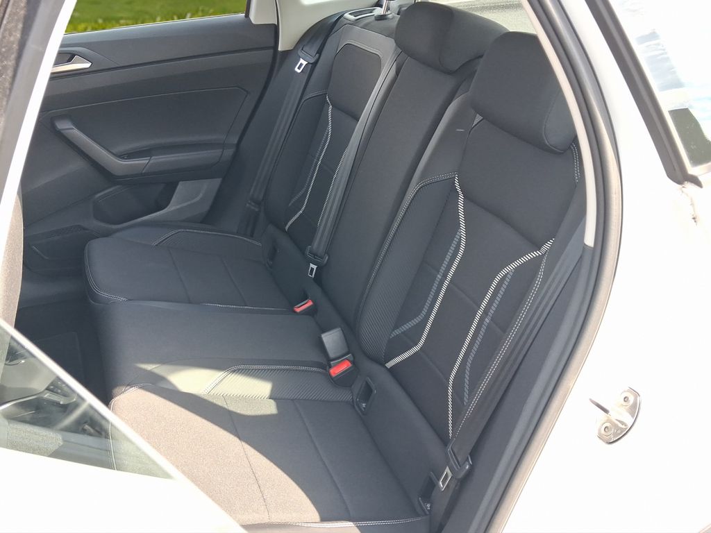 Volkswagen Taigo 2023 г. Белый, пробег 30539 км