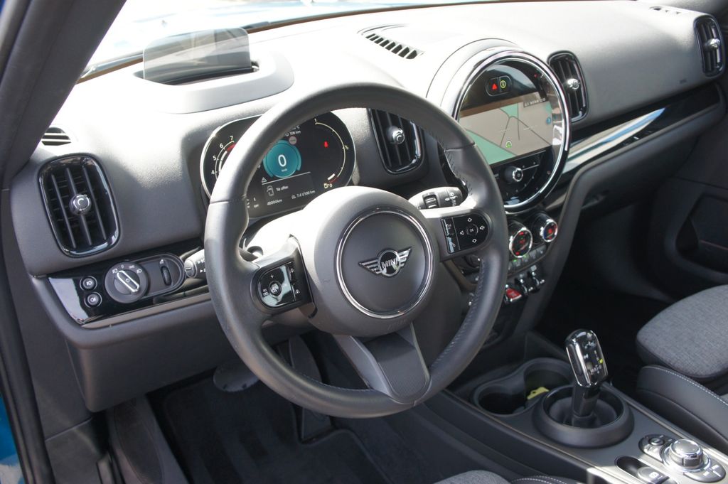 Mini ONE COUNTRYMAN 2021 г. Синий, пробег 48050 км