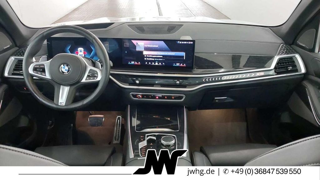 BMW X5 2024 г. Белый, пробег 60000 км